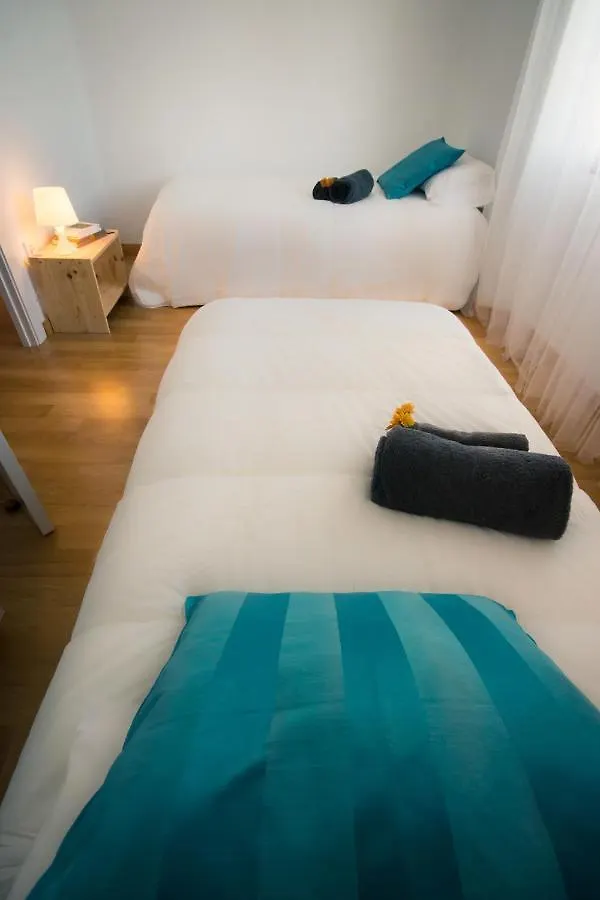 Holidays2Malaga Heredia 3 Bedroom Opposite Malaga Port 0*,  西班牙